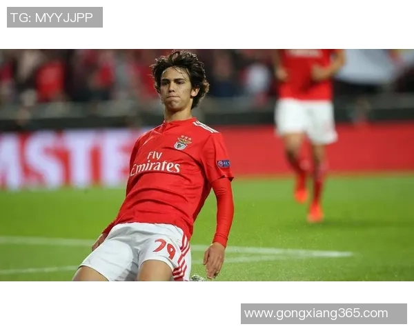 友谊赛精彩对决本菲卡逆转曼城红牌事件引发全场热议