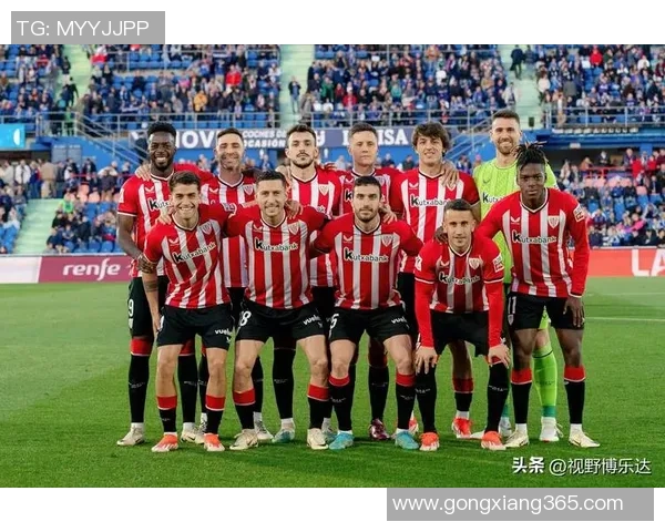 德甲惊现逆转大战曼联4-3热刺引发转会风波与球迷热议