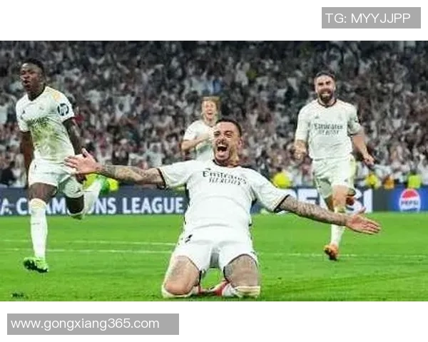 欧冠激情对决多特蒙德逆袭那不勒斯6比2绝杀瞬间震撼全场回顾