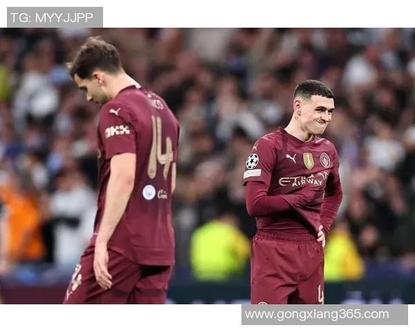 欧冠历史冷门那不勒斯狂胜利物浦上演帽子戏法引爆全场