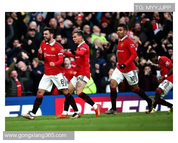 世界杯精彩对决那不勒斯与曼联战成平局数据分析引发热议 世界杯精彩对决那不勒斯与曼联战成平局数据分析引发热议