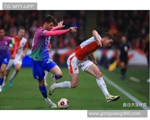 欧联杯激战AC米兰与里昂战平补时进球引发转会热议