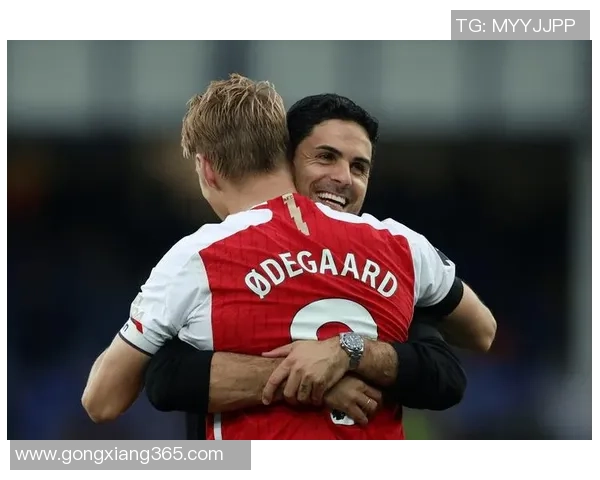 足总杯惊现冷门曼联与阿森纳鏖战至平局绝杀瞬间引发全场沸腾