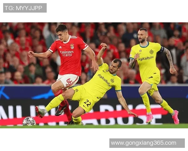 皇马友谊赛大胜本菲卡五球横扫引发全场狂欢历史冷门再现 皇马友谊赛大胜本菲卡五球横扫引发全场狂欢历史冷门再现