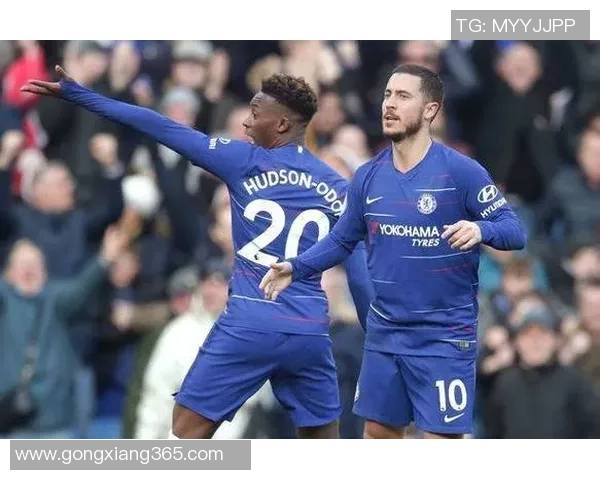 英超精彩对决切尔西完胜马竞展现强大实力赛后分析引发热议 英超精彩对决切尔西完胜马竞展现强大实力赛后分析引发热议