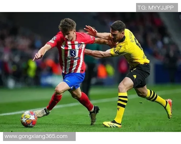 西甲激战巴萨险胜马竞四比三转会传闻再度升温引发热议